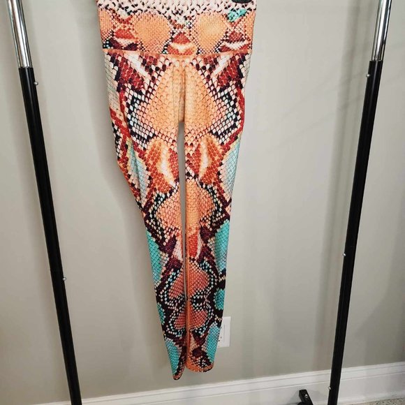 Niyama Sol - S - Python Leggings - Picture 5 of 11